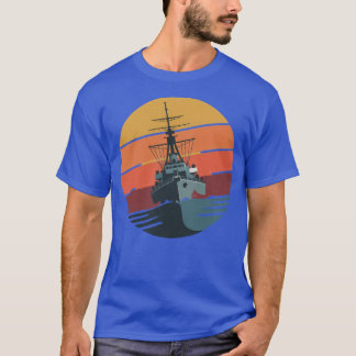 Camiseta Diseño Retro de Atardecer con Barco Naval Antiguo