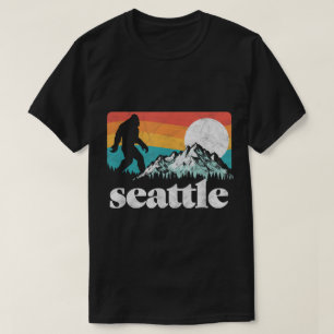 Camiseta Diseño Retro de Montaña de Seattle Bigfoot