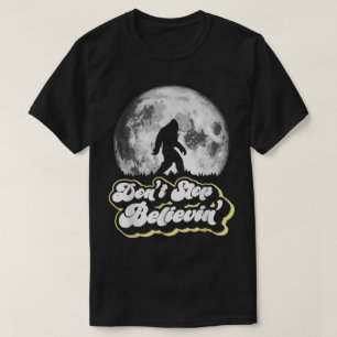Camiseta Diseño Retro Silueta Luna Bigfoot Cree