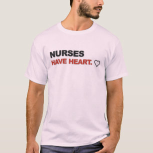 Camiseta Diseño tipográfico de enfermeras tienen corazón