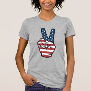 Camiseta Diseño vectorial de mano con signo de paz patrióti
