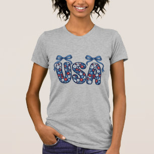 Camiseta Diseño vectorial patriótico de lazo floral USA_1