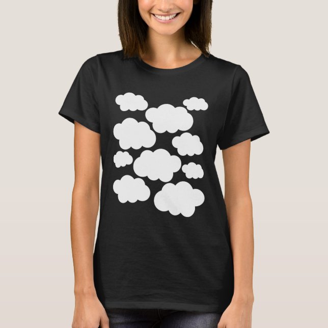 Camiseta Disfraces de Halloween con nubes blancas (Anverso)