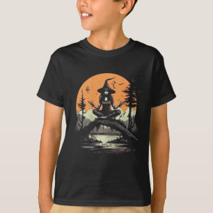 Camiseta Disfraz de bruja meditando Halloween Yoga Zen Medi