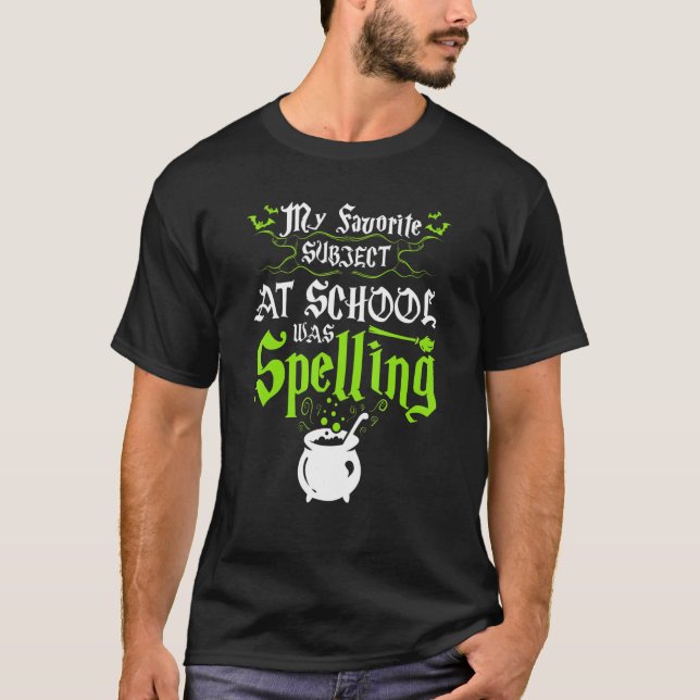Camiseta Disfraz de brujería Halloween Witch Magic Spelling (Anverso)