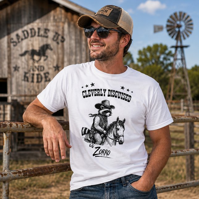 Camiseta Disfrazado inteligentemente como Zorro (Subido por el creador)