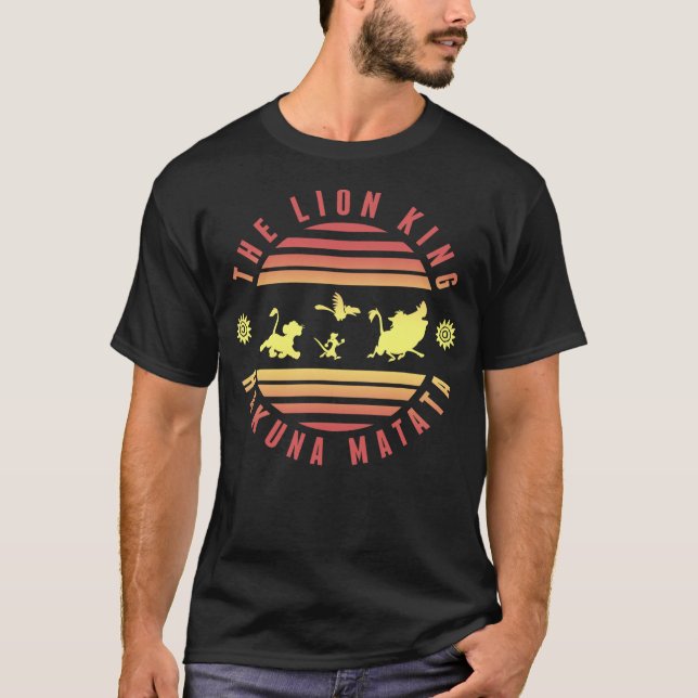 Camiseta Disney Lion King Hakuna Matata Deep Red And Yellow (Anverso)