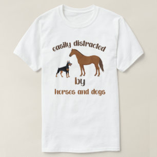 Camiseta Distracción fácil por caballos y perros