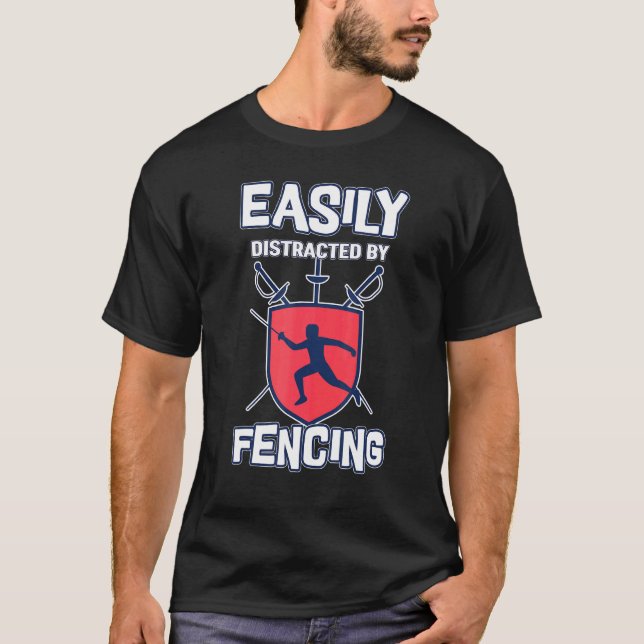 Camiseta Distracción Fácil Por Esgrima Deportiva De Esgrima (Anverso)