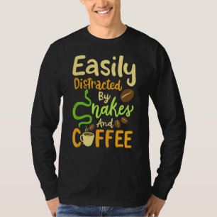 Camiseta Distracción Fácil Por Snakes And Coffee Reptile Sn