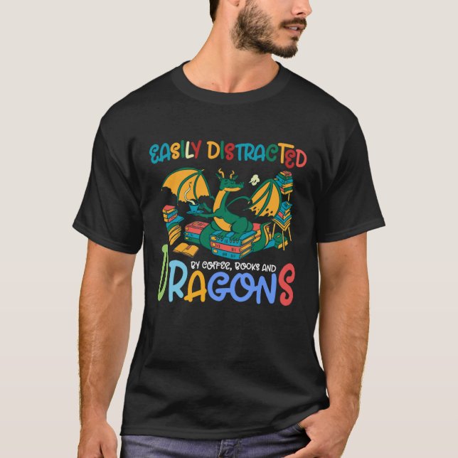 CAMISETA DISTRACTED BY DRAGONS BOYS AND GIRLS BOOK CLUB REA (Anverso)