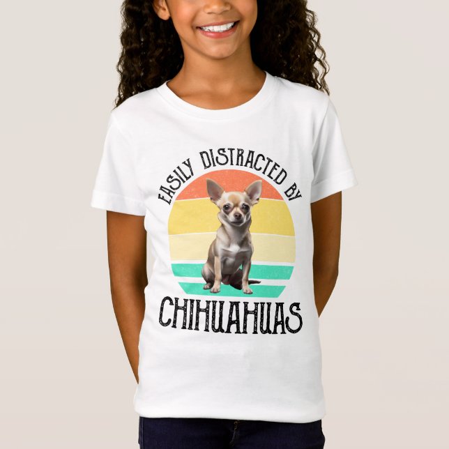 Camiseta Distrado Fácilmente Por Chihuahuas (Anverso)