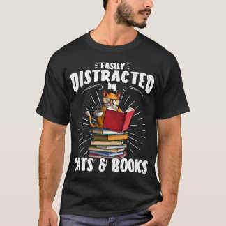 Camiseta Distraído Fácilmente Por Gatos Y Libros De La Fami
