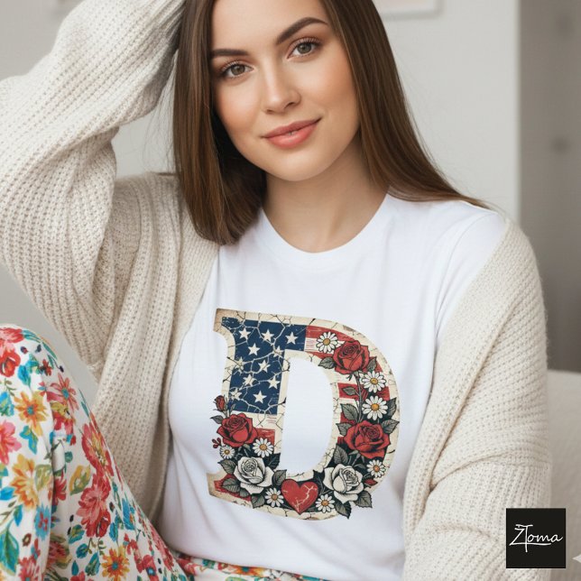 Camiseta Distressed Flag Letter D Floral Monogram (Sample design. Several style are available to choose from, with the option to add a name & color.
)