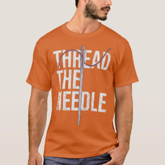 Camiseta Distressed Needle Threading Thread the Needle Sew