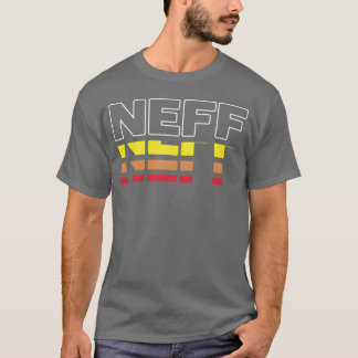 Camiseta divertida con el apellido Neff puesta de