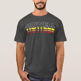 Camiseta divertida con el nombre Howell puesta de