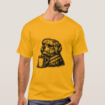 Camiseta divertida con perro desgreñado bebiendo c