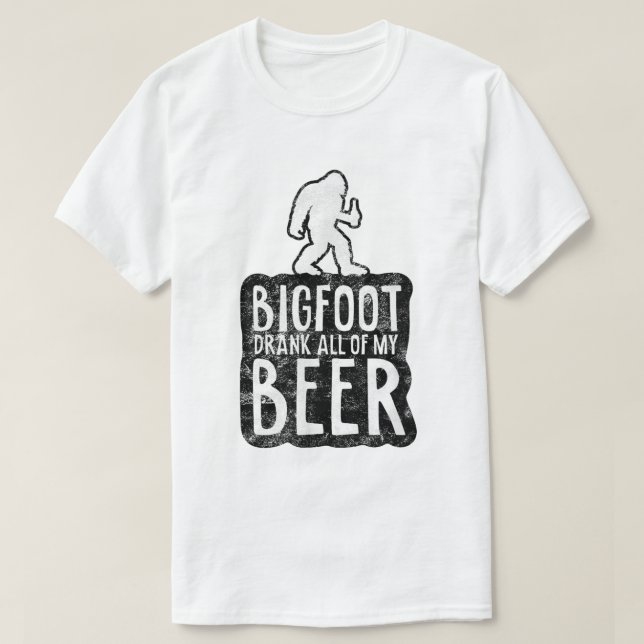 Camiseta divertida de camping Bigfoot se bebió mi  (Diseño del anverso)