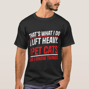 Camiseta divertida de gato de animación levantando