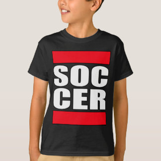 camiseta divertida del fútbol de los muchachos