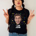 Camiseta Divertida foto del Personalizado del partido de cu<br><div class="desc">Inyecte una dosis de risa y diversión personalizada en la fiesta de cumpleaños con nuestra divertida camiseta-foto-Personalizado del partido de cumpleaños personalizado. Esta camiseta no es solamente un té de cumpleaños común; es una manera hilarante y memorable de celebrar al invitado de honor. Con un divertido diseño de camisetas de...</div>