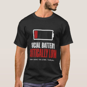 Camiseta divertida para introvertidos con batería
