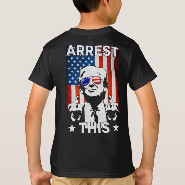 Camiseta Divertido arresto de Trump en 2024 por parte de es (Reverso)