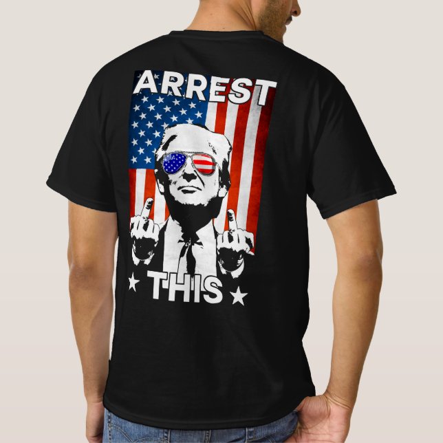 Camiseta Divertido arresto de Trump en 2024 por parte de es (Reverso)