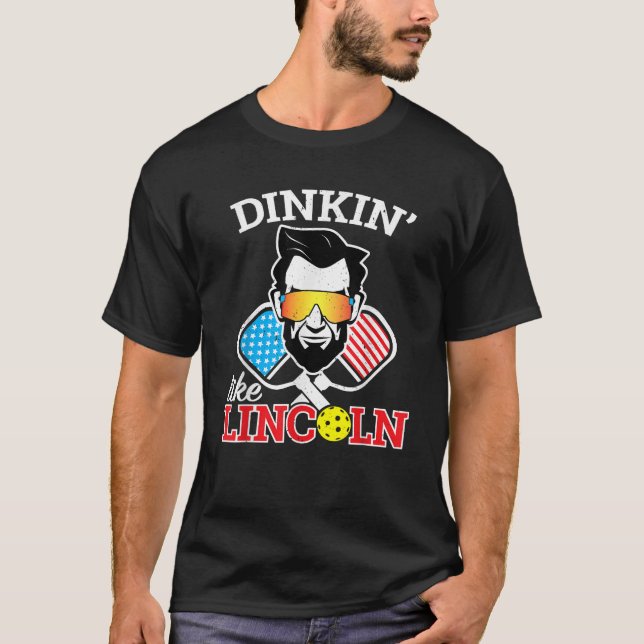 Camiseta Divertido Dinkin De Pellebol Como Lincoln 4 De Jul (Anverso)