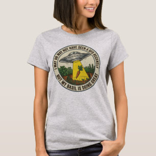 Camiseta Divertido jardín de albahaca de cocina de abducció