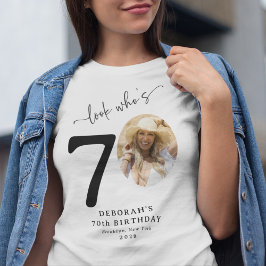 Camiseta Divertido 'Mira Quién Cumple 70' Estiloso Cumpleañ