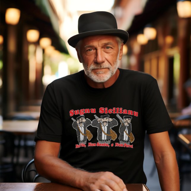 Camiseta Divertido personaje siciliano que dice yo soy sici (Sugnu Sicilianu (means I'm Sicilian (male) in dialect)
Black Tee)