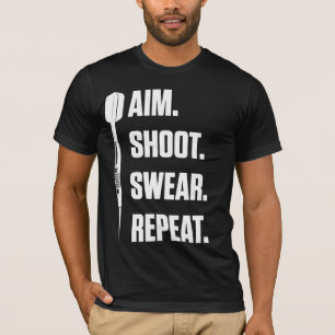 Camiseta Divertido problema de dardos en el tablero de aren