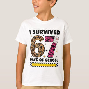 Camiseta Divertido Sobreviví 67 Días Escuela Profesor Leopa