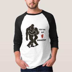 Camiseta Diviértete Pareja Romántica BigFoot “Eres Mi Squat