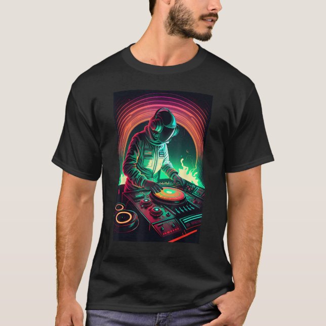 Camiseta DJ astronauta DJ en Space EDM cool Vapor gráfico (Anverso)