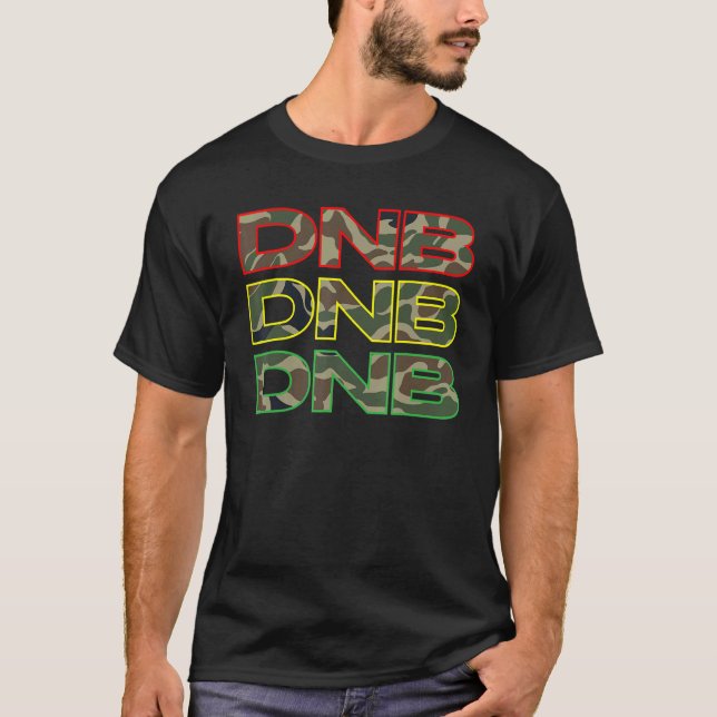 Camiseta DNB Triple Drum en verde amarillo rojo engrasante (Anverso)