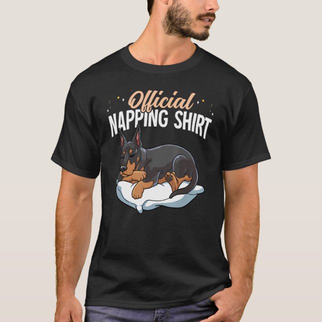 Camiseta Doberman Durmiendo Oficialmente (Anverso)