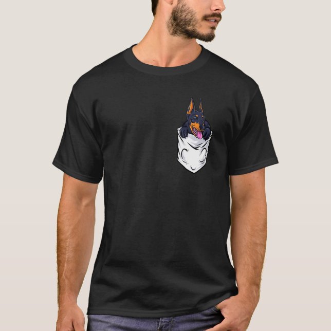 Camiseta Doberman Pinscher En Tu Portero Perro De Bolsillo  (Anverso)