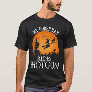Camiseta Doberman Rides Shotgun Dog Lover Fiesta