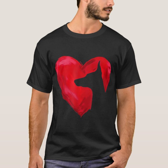 Camiseta Doberman Silueta de Corazón El día de San Valentín (Anverso)