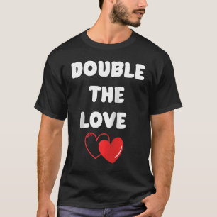 Camiseta Doble amor a mamá embarazada de San Valentín