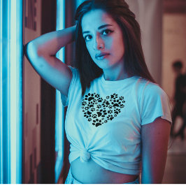 Camiseta Dog Cat Paw Prints Heart Valentine's Day Love