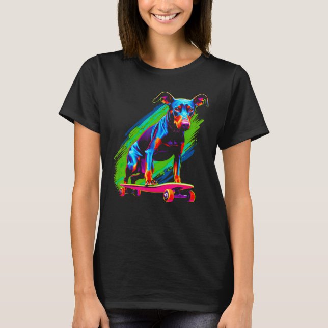 Camiseta Dog Doberman Pinscher Skateboard (Anverso)