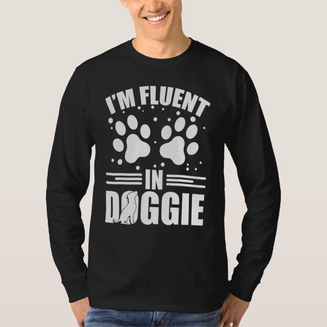 Camiseta Doggie Daycare Essentials Juega equipos Dog Dayca (Anverso)