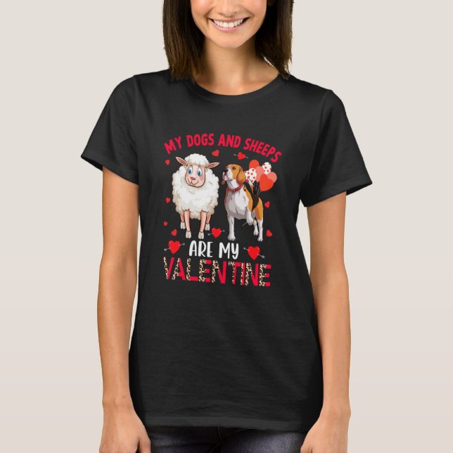 Camiseta Dogs And Sheeps Are My Valentine Beagle With Sheep (Anverso)