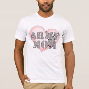 Camiseta Dogtags del corazón de la mamá del ejército