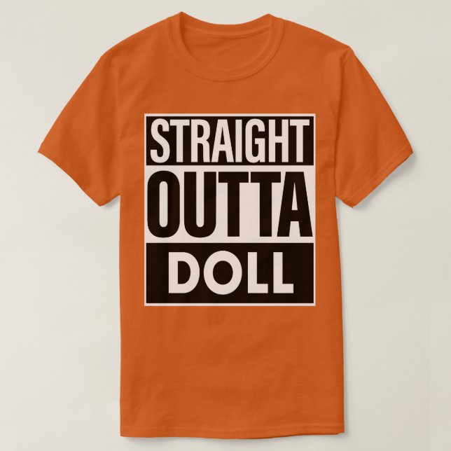 Camiseta Doll Name Straight Outta Doll (Diseño del anverso)
