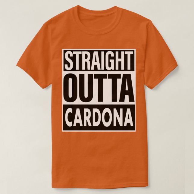 Camiseta dona Name Straight Outta dona (Diseño del anverso)